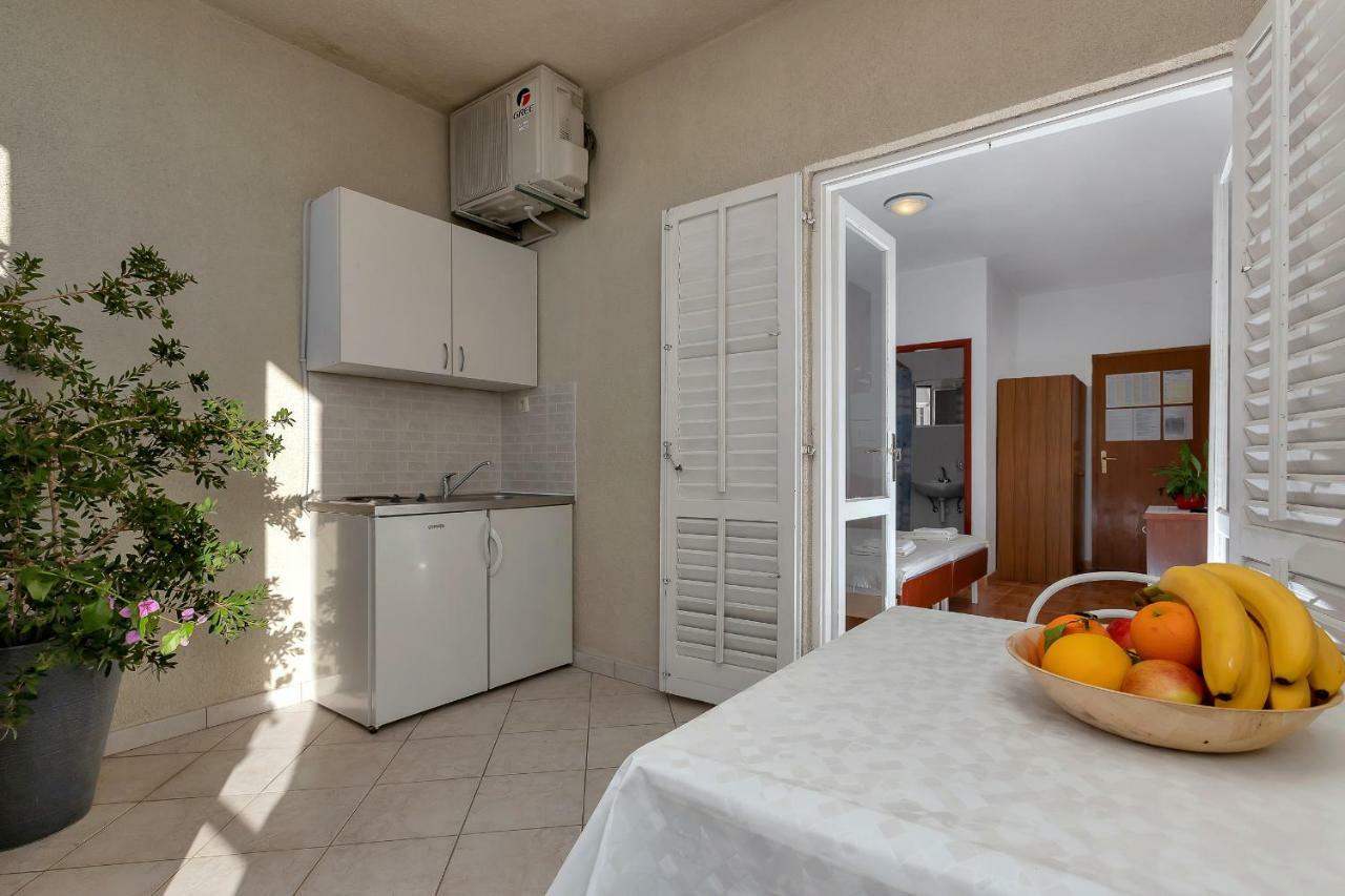 Apartments Angela Makarska Eksteriør bilde